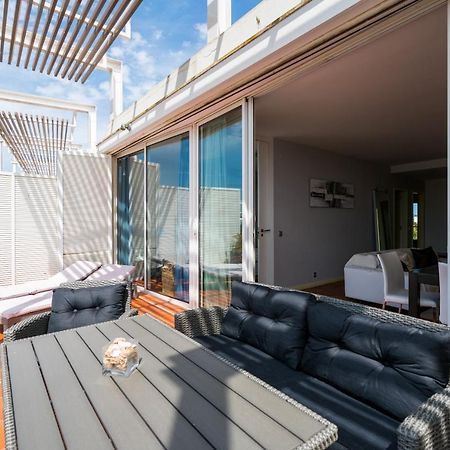 Stunning 2-Bed Penthouse In Lagos 250M From Beach Kültér fotó