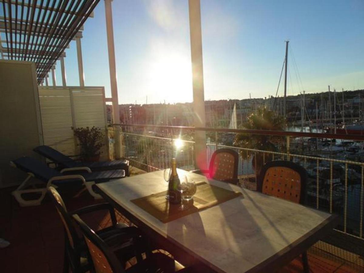 Stunning 2-Bed Penthouse In Lagos 250M From Beach Kültér fotó