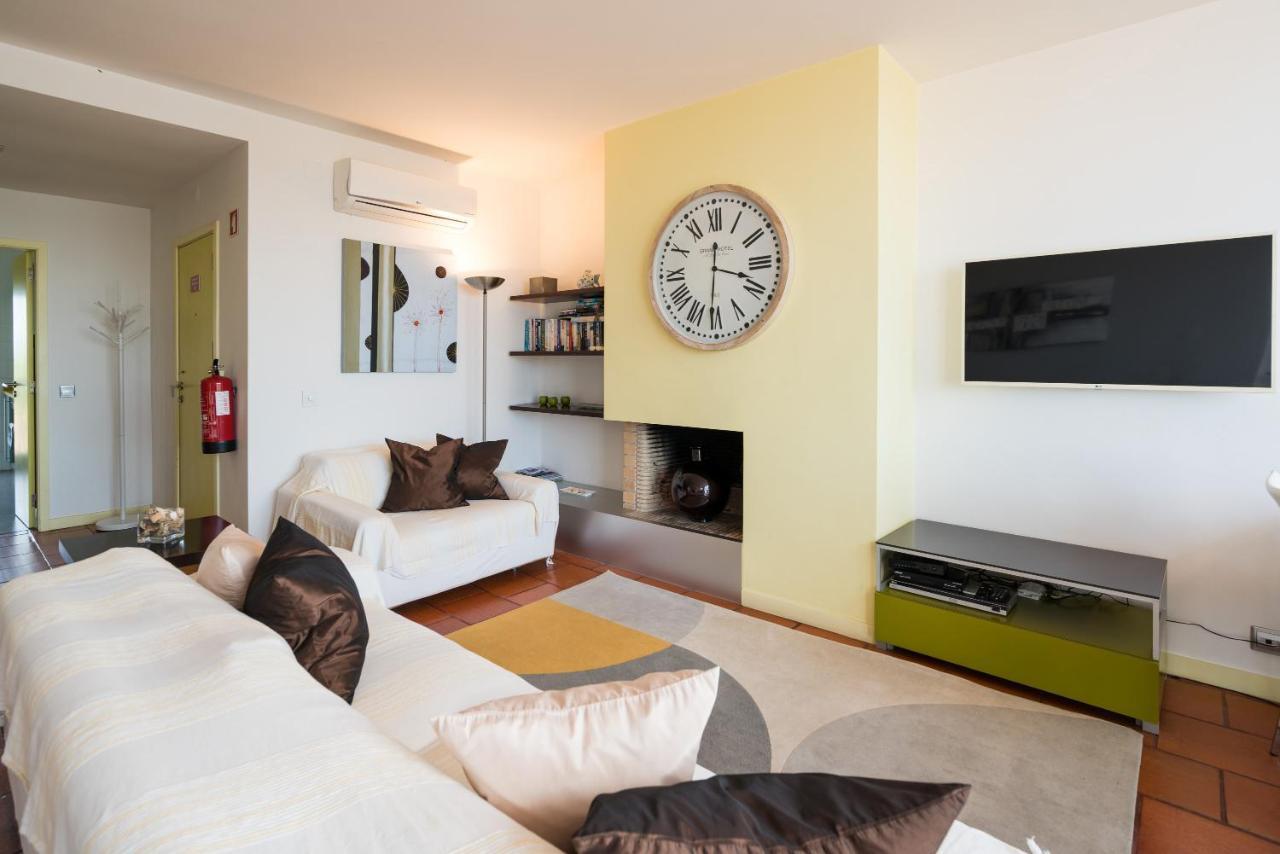 Stunning 2-Bed Penthouse In Lagos 250M From Beach Kültér fotó