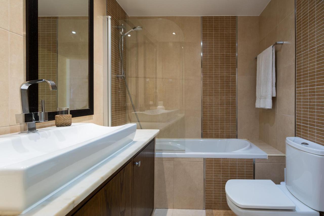 Stunning 2-Bed Penthouse In Lagos 250M From Beach Kültér fotó